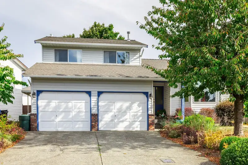 32103 ASHCROFT DRIVE - photo 1 of 37