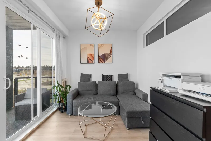 304 1792 STARLING DRIVE - photo 4 of 21