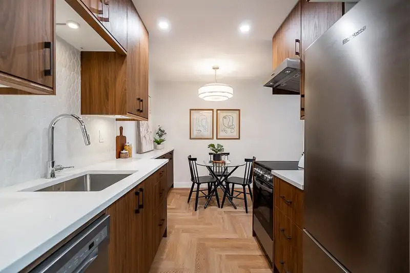 207 1717 W 13TH AVENUE - photo 4 of 31