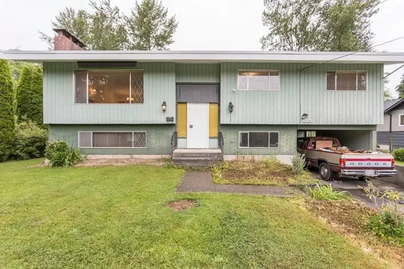 12104 261 STREET - photo 1 of 33