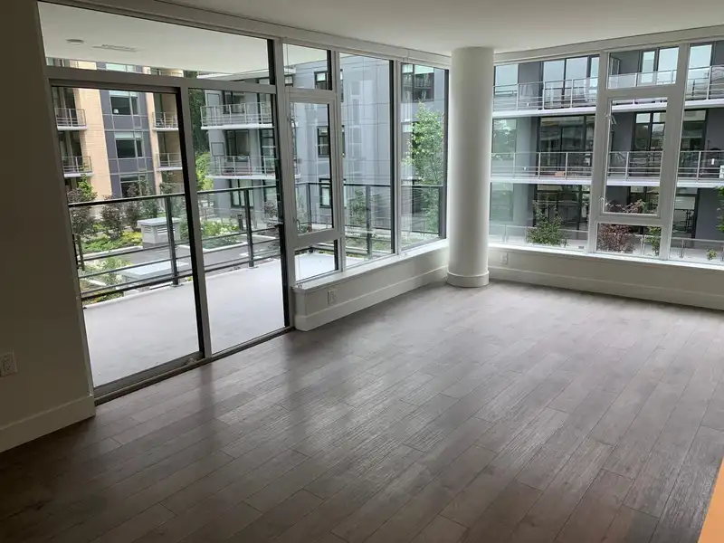 302 8533 RIVER DISTRICT CROSSING - photo 3 of 36
