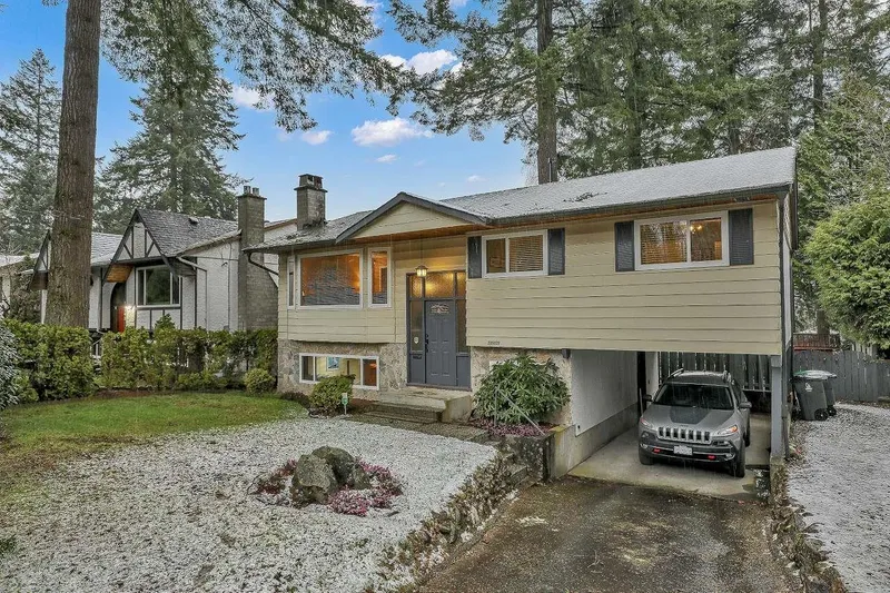 14415 114 AVENUE - photo 2 of 25