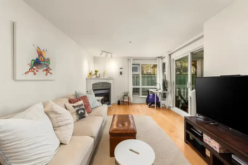 206 1868 W 5TH AVENUE - photo 4 of 26