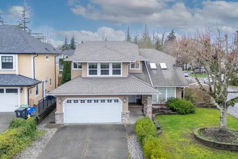 8769 215B STREET - photo 2 of 23