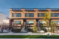 221 471 W 28TH AVENUE - thumbnail 1