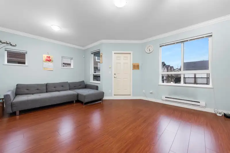 16 22788 WESTMINSTER HIGHWAY - photo 2 of 32