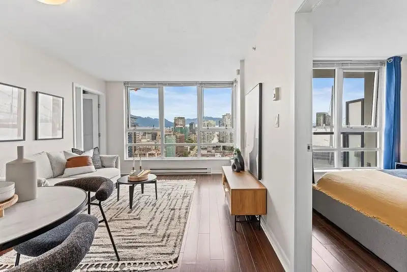 2607 928 BEATTY STREET - photo 4 of 32