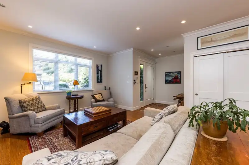 1426 DRAYCOTT ROAD - photo 2 of 21