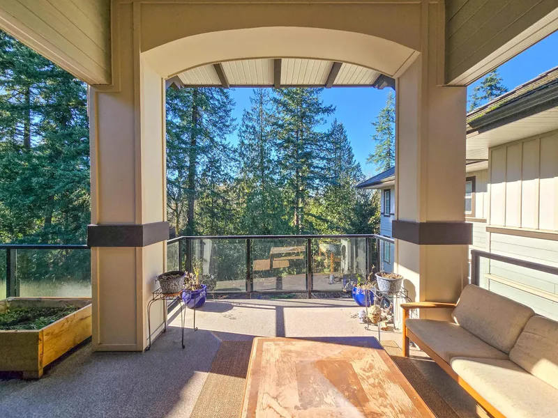 305 15145 36 AVENUE - photo 1 of 25