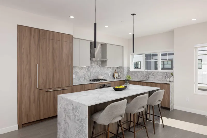 107 19451 SUTTON AVENUE - photo 1 of 25