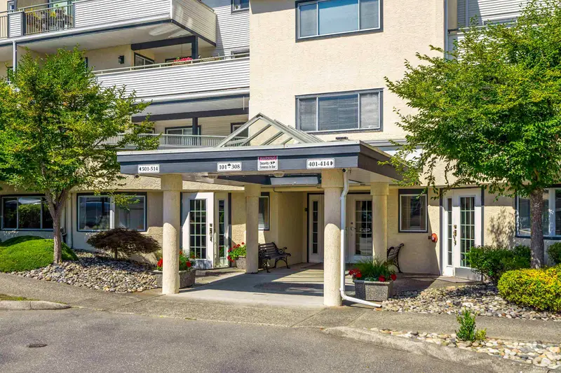 205 19645 64 AVENUE - photo 4 of 25