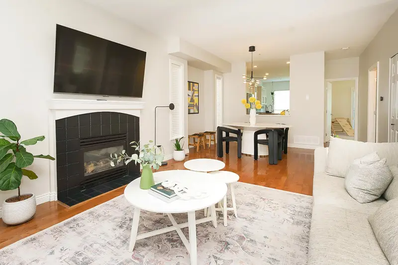 11804 191A STREET - photo 4 of 25