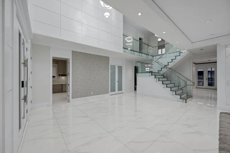 6899 CLEVEDON DRIVE - photo 4 of 25