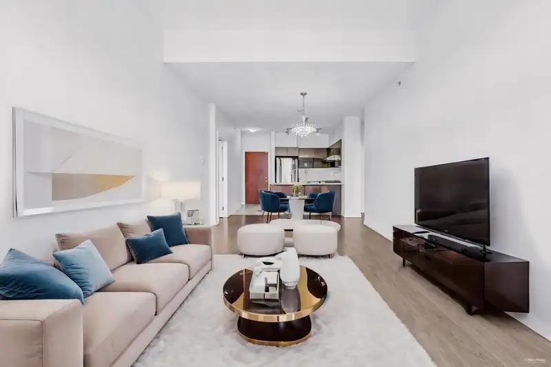 432 9288 ODLIN ROAD - photo 2 of 40