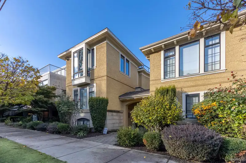 1017 W 8TH AVENUE - photo 1 of 37