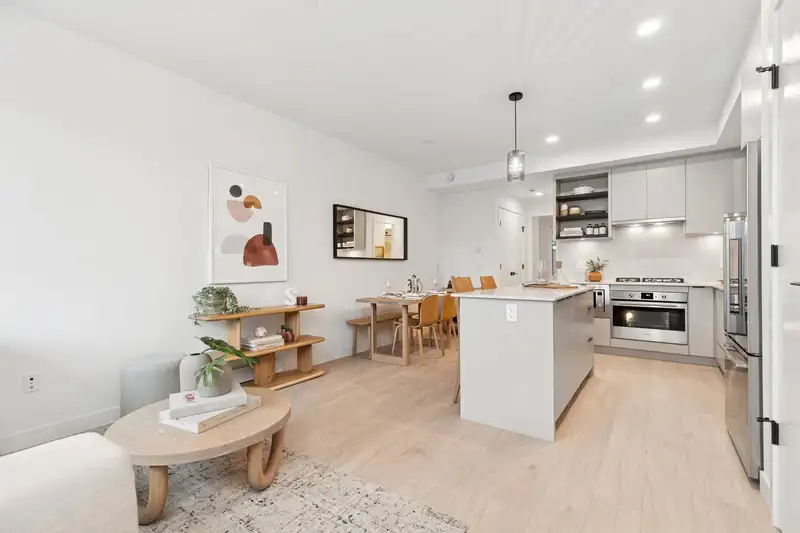 118 921 GRANT STREET - photo 4 of 13