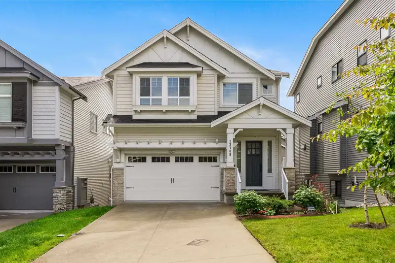 23188 113 AVENUE - photo 1 of 40