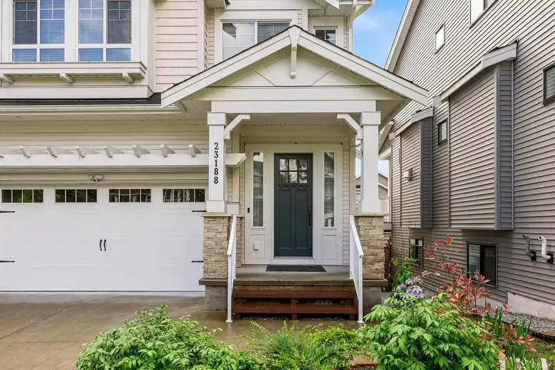 23188 113 AVENUE - photo 3 of 40