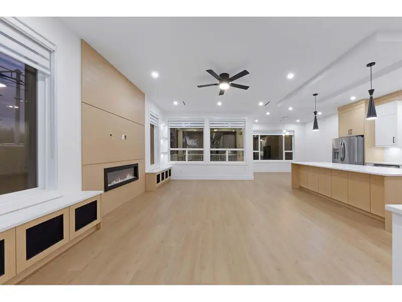 9755 177B STREET - photo 3 of 25