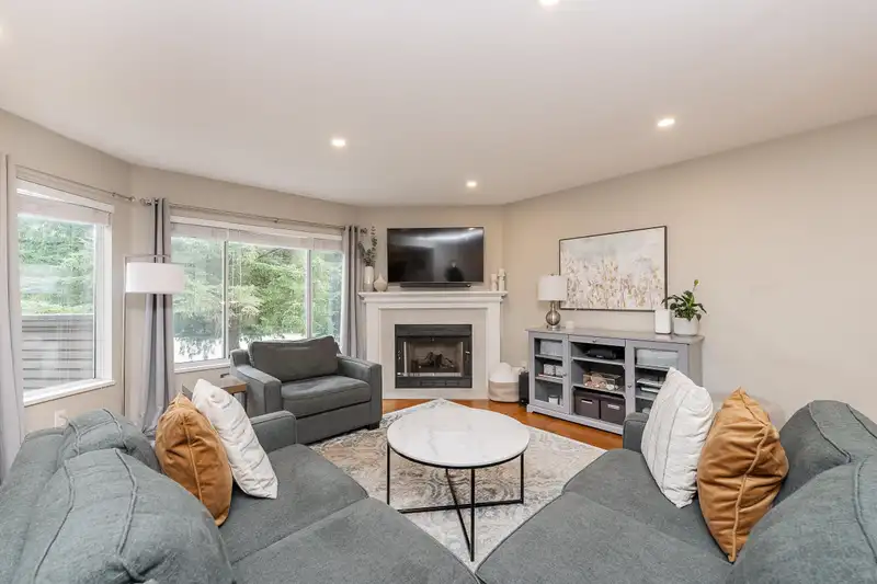 42 1271 LASALLE PLACE - photo 4 of 40