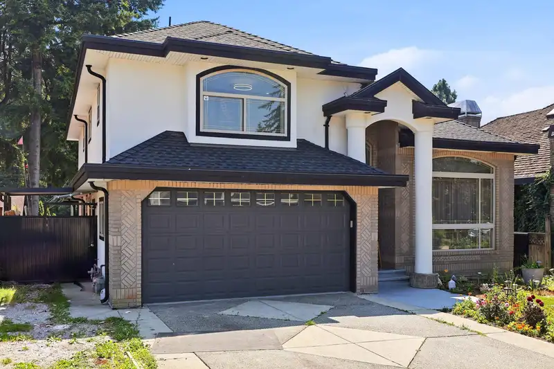 12580 60A AVENUE - photo 3 of 31