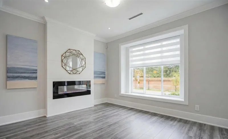 9131 STEVESTON HIGHWAY - photo 2 of 14