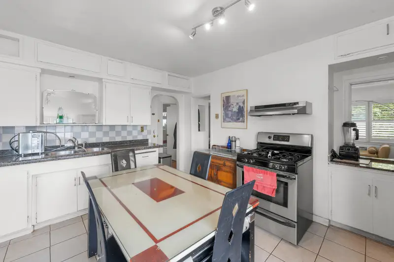 7429 FRASER STREET - photo 4 of 21