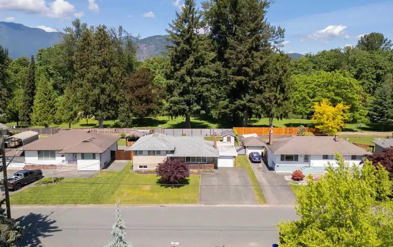 45741 BERKELEY AVENUE - photo 1 of 35