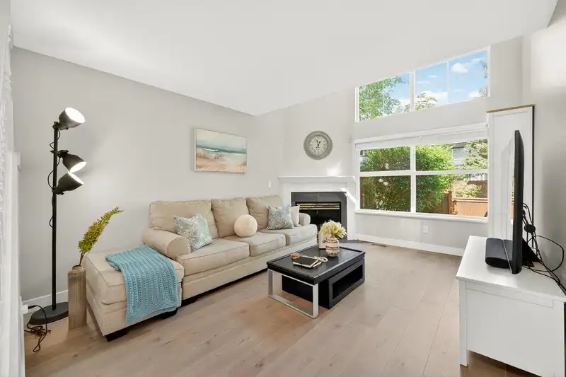 54 8111 160 STREET - photo 1 of 35