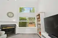 54 8111 160 STREET - thumbnail 3