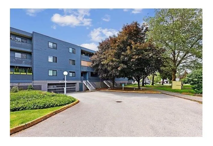 105 17661 58A AVENUE - photo 3 of 8