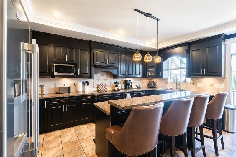 14239 62 AVENUE - photo 2 of 25