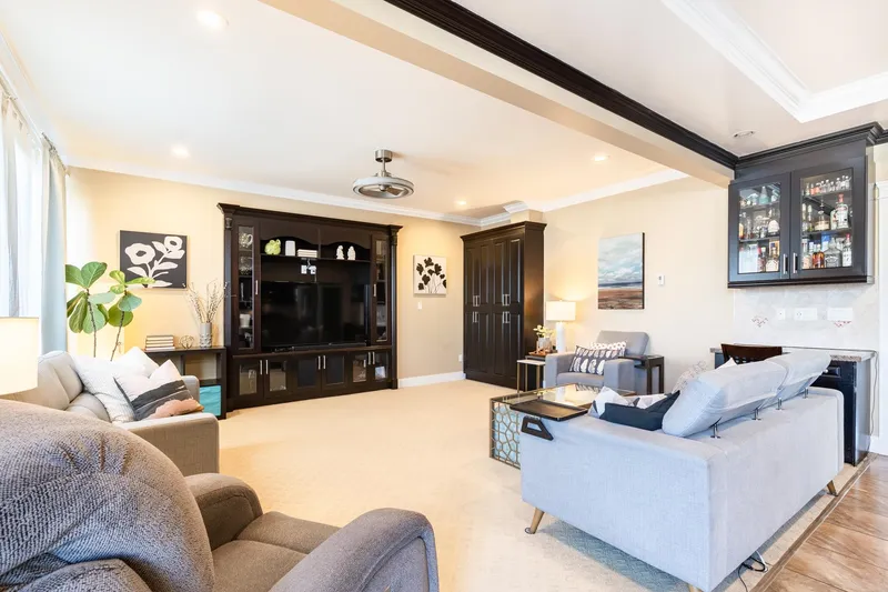 14239 62 AVENUE - photo 4 of 25