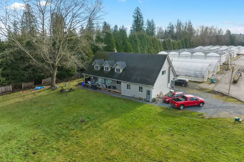 25794 38 AVENUE - photo 2 of 20