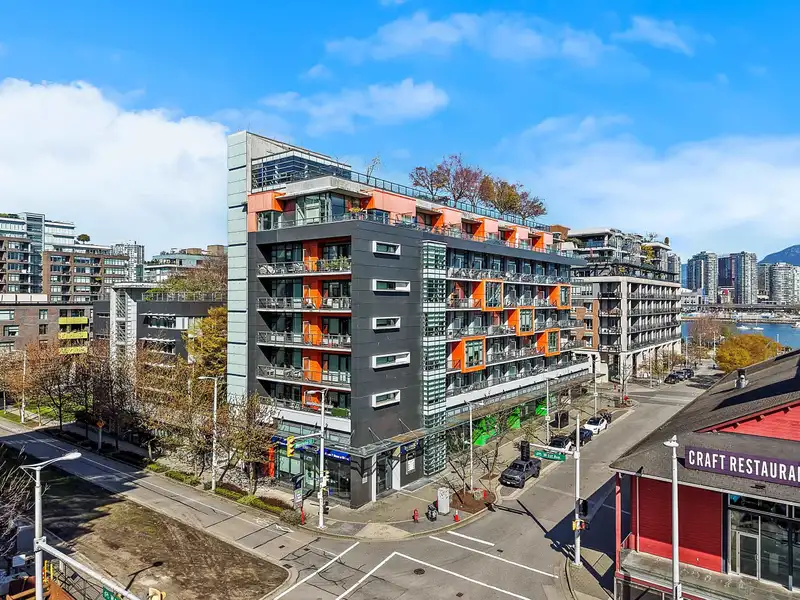610 123 W 1ST AVENUE - photo 1 of 33