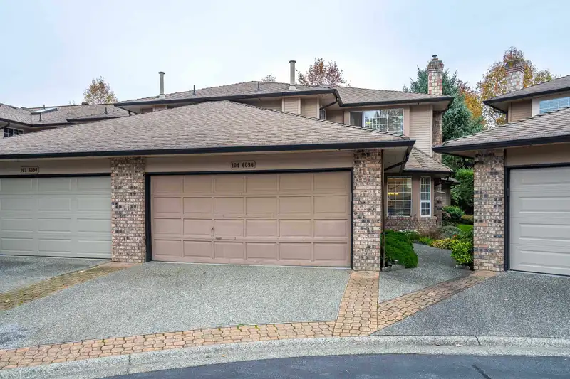104 6090 W BOUNDARY DRIVE - photo 4 of 39