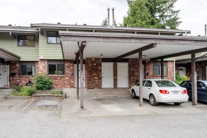 259 7495 140 STREET - photo 2 of 23