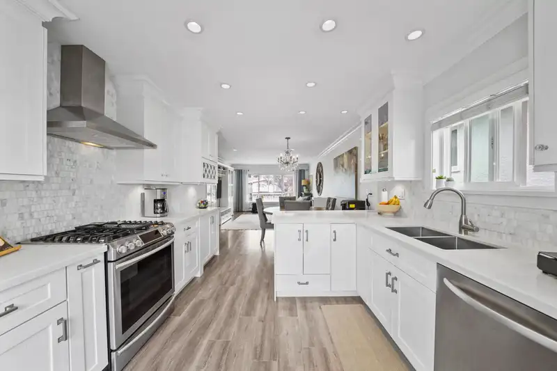 4560 PENDER STREET - photo 4 of 27