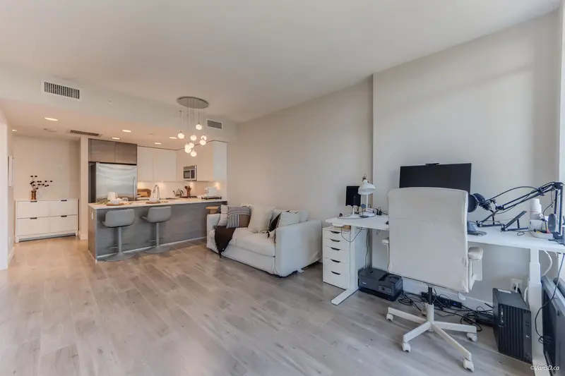 706 2008 ROSSER AVENUE - photo 2 of 24