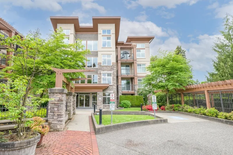 207 10237 133 STREET - photo 1 of 25