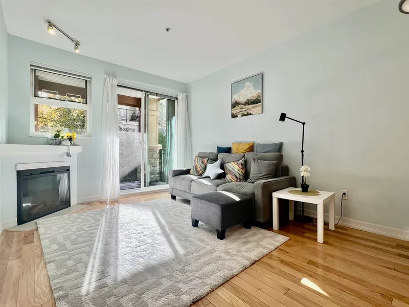 207 10237 133 STREET - photo 4 of 25