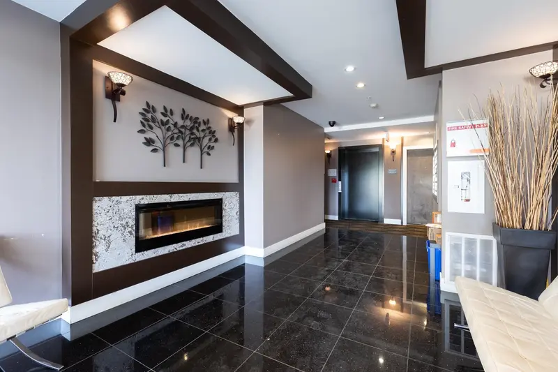 B208 20211 66TH AVENUE - photo 3 of 25