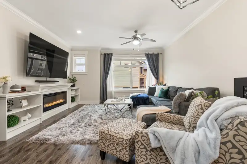 50 5957 152 STREET - photo 3 of 40