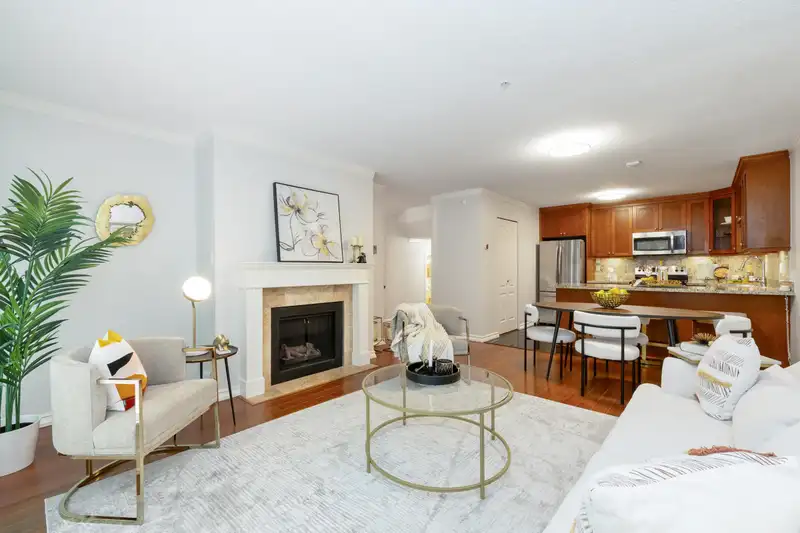 306 1023 WOLFE STREET - photo 2 of 18