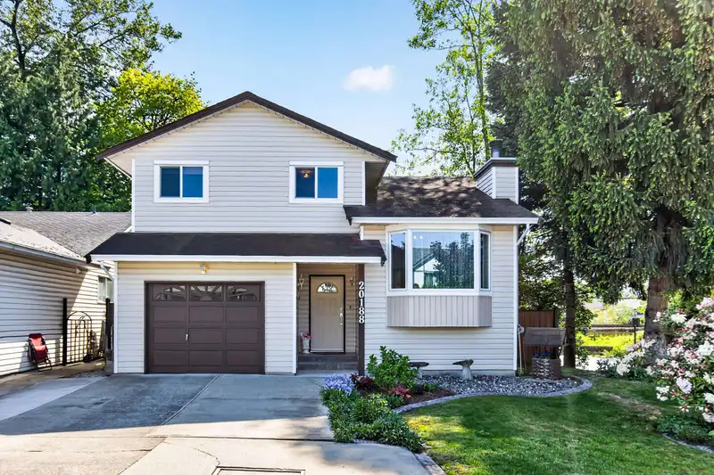 20188 116B AVENUE - photo 1 of 28