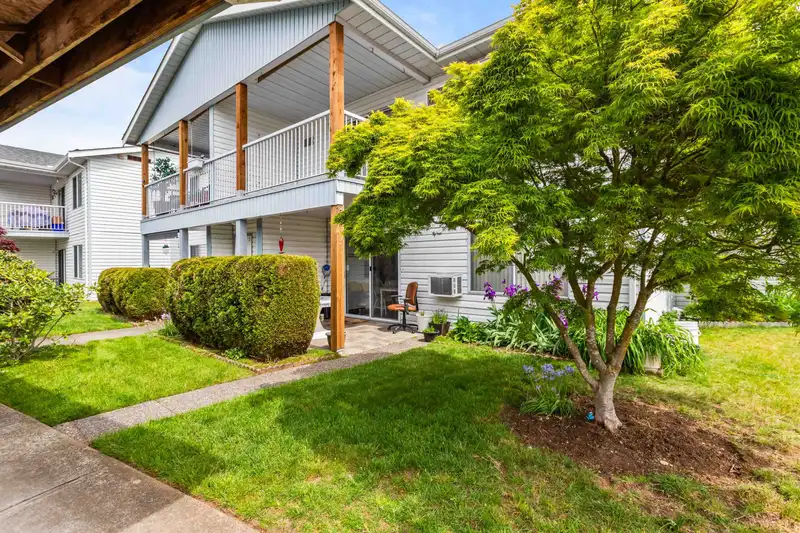 8 32691 GARIBALDI DRIVE - photo 1 of 39