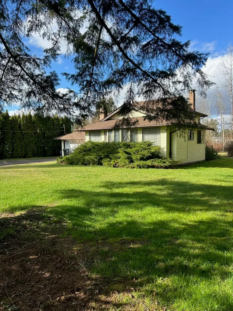 24765 50 AVENUE - photo 2 of 25