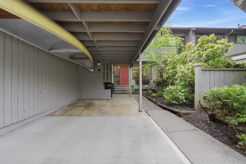 4748 LAURELWOOD PLACE - photo 4 of 40