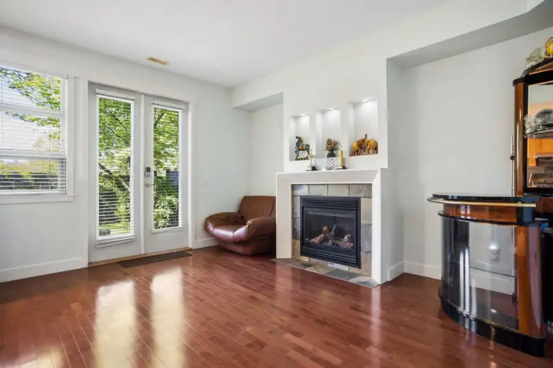 91 6300 BIRCH STREET - photo 3 of 34