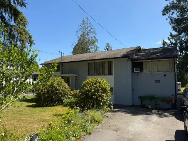 7272 149A STREET - photo 2 of 20